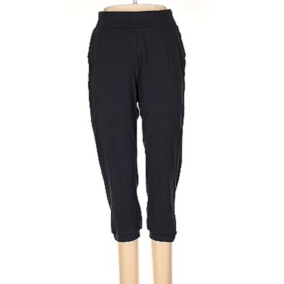 Lulu cropped pants - Picture 2 of 4